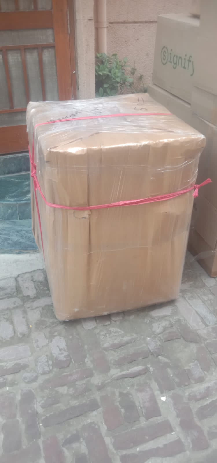 Ayushi cargo Packers and movers